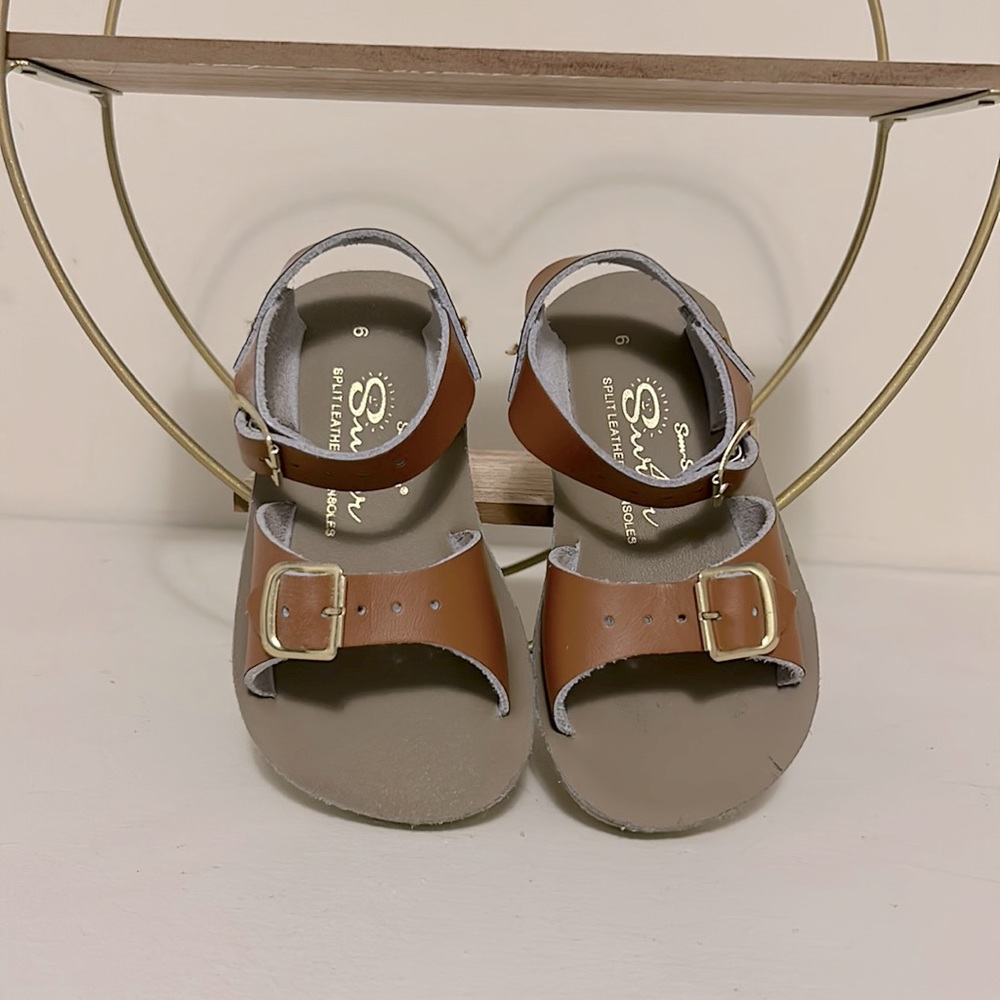 Surfer Tan kids sandals